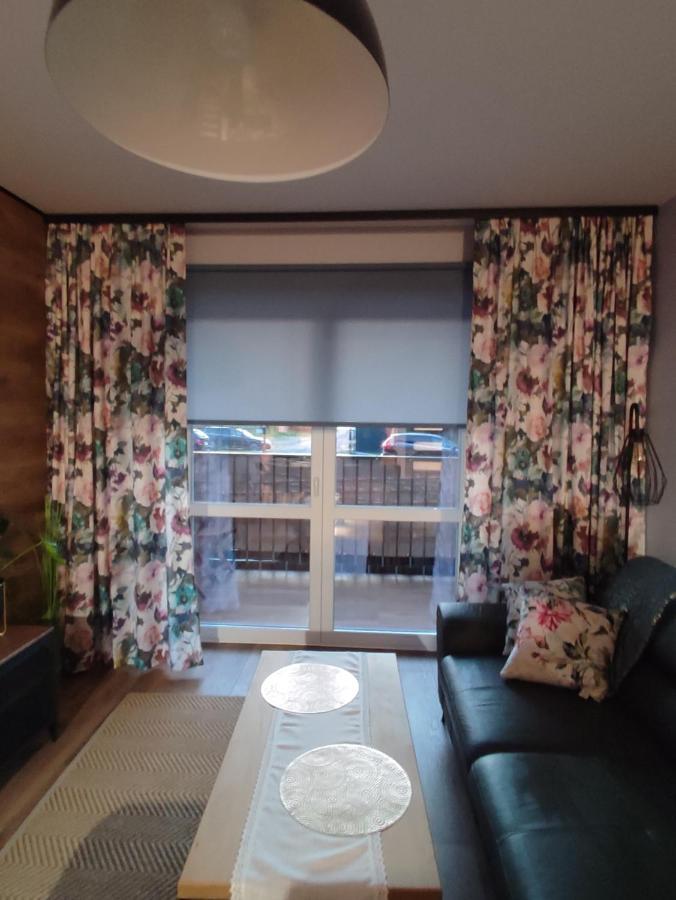 Lux Apartament Odkryj - Bieszczady Ustrzyki Dolne Ngoại thất bức ảnh